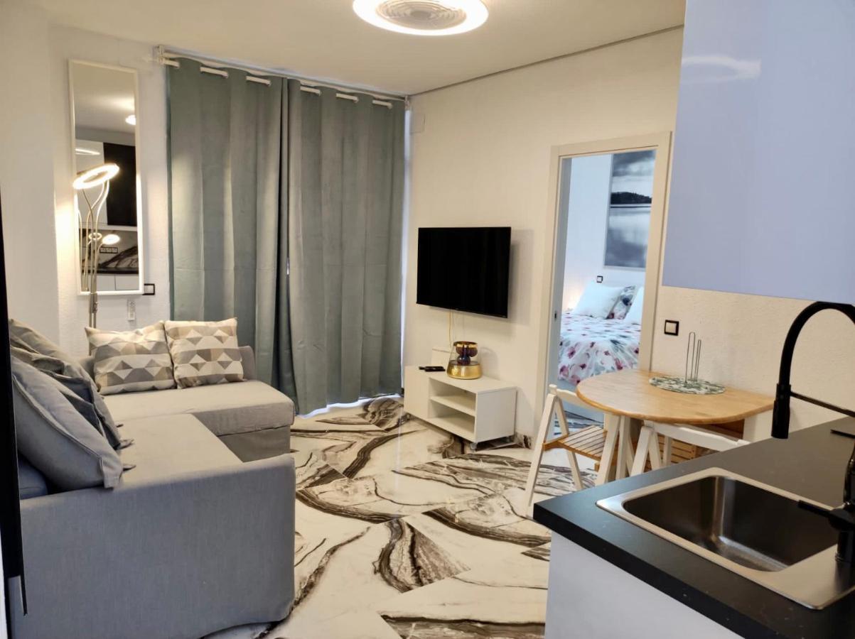 2 Bedrooms Flat + Balcony + Parking At Las Canteras Beach Las Palmas de Gran Canaria Esterno foto