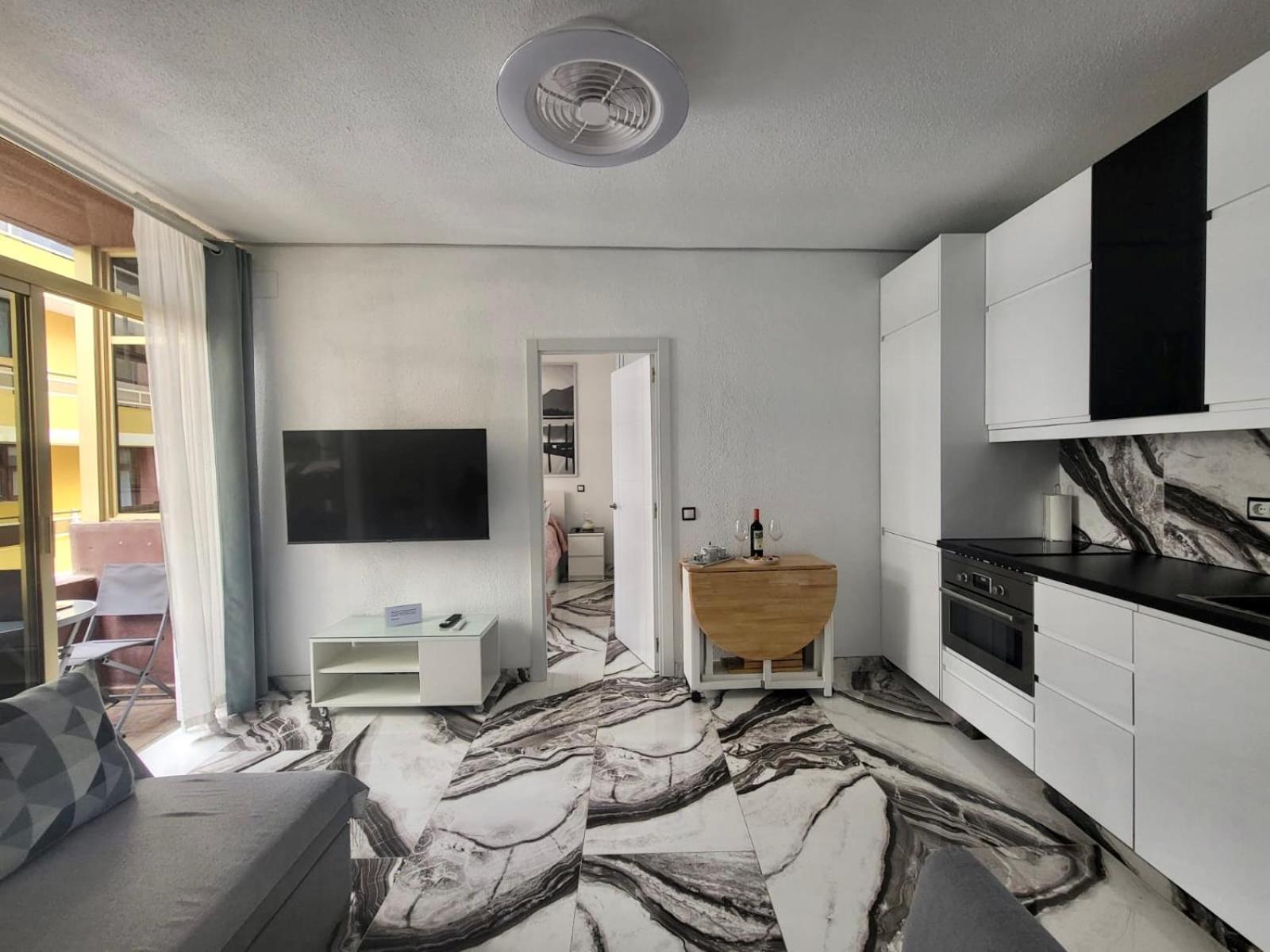 2 Bedrooms Flat + Balcony + Parking At Las Canteras Beach Las Palmas de Gran Canaria Esterno foto