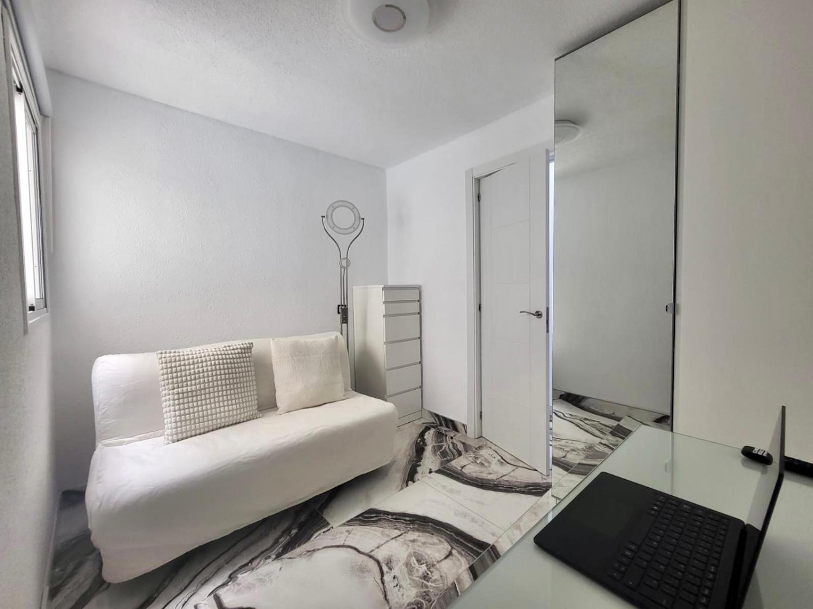 2 Bedrooms Flat + Balcony + Parking At Las Canteras Beach Las Palmas de Gran Canaria Esterno foto