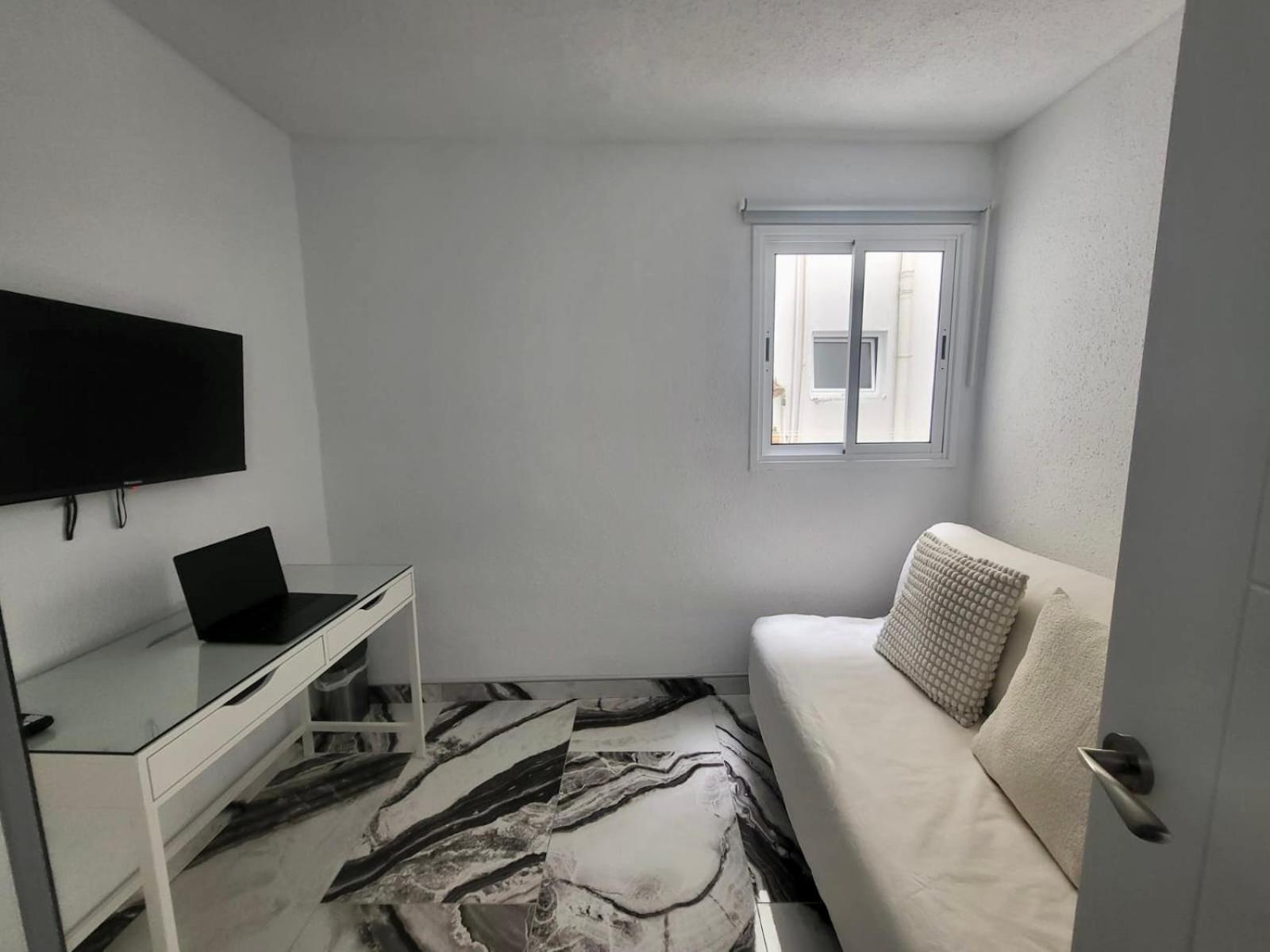 2 Bedrooms Flat + Balcony + Parking At Las Canteras Beach Las Palmas de Gran Canaria Esterno foto