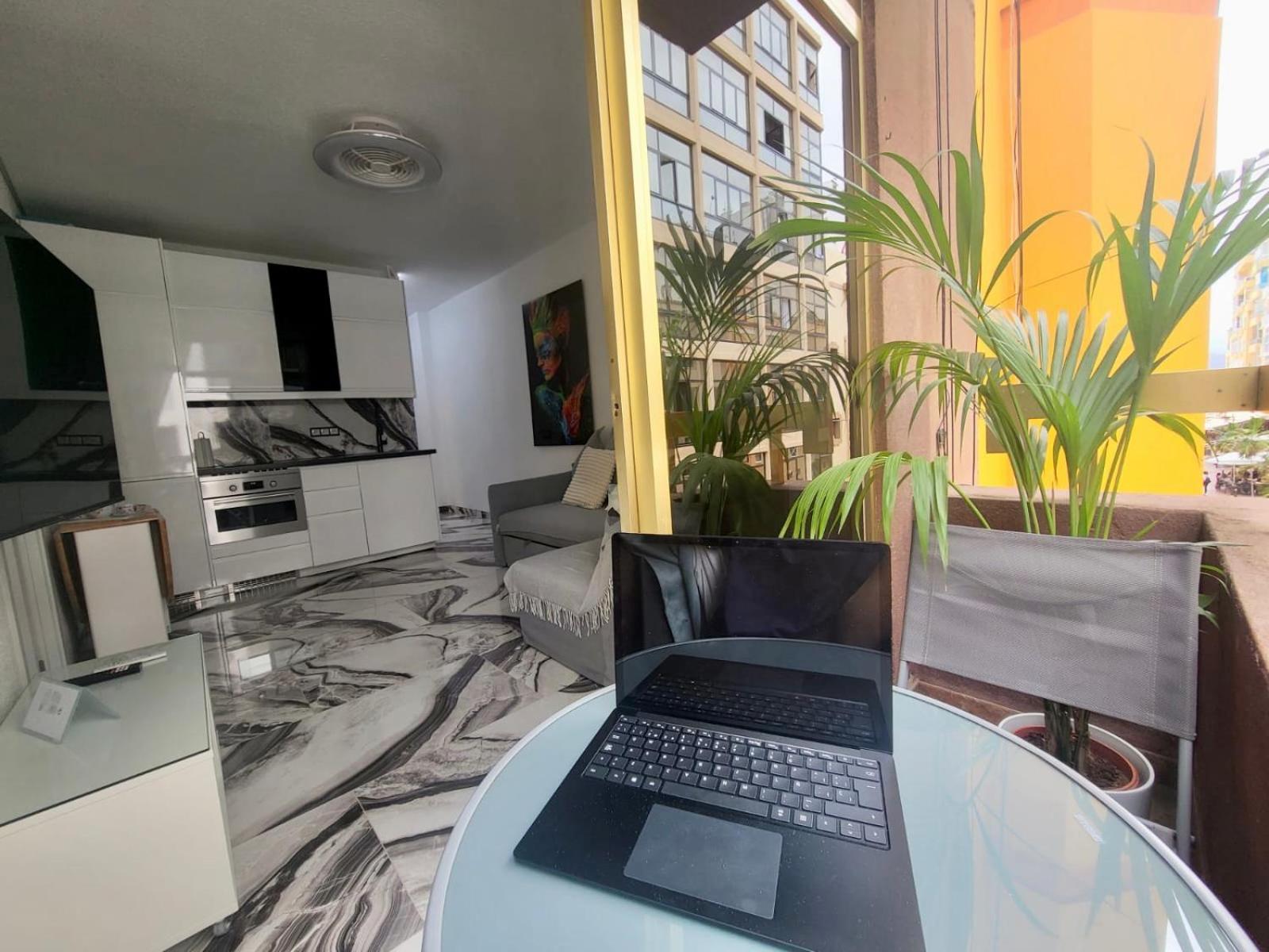 2 Bedrooms Flat + Balcony + Parking At Las Canteras Beach Las Palmas de Gran Canaria Esterno foto